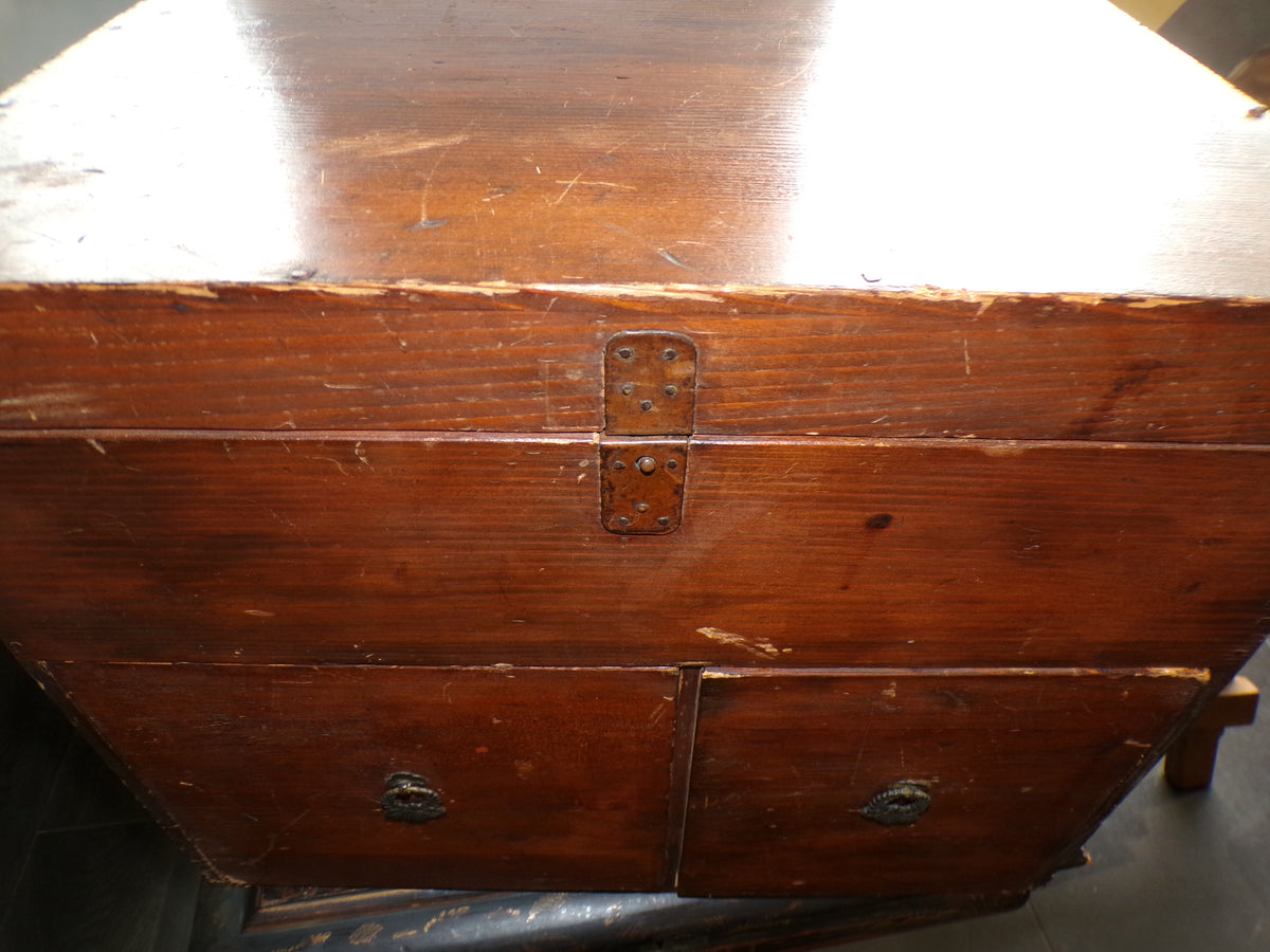 Silk lined china tea service chest