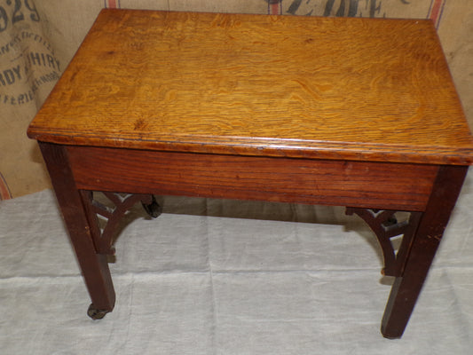 Carved bracket Georgian oak side table