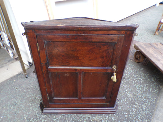 Georgian oak corner cupboard