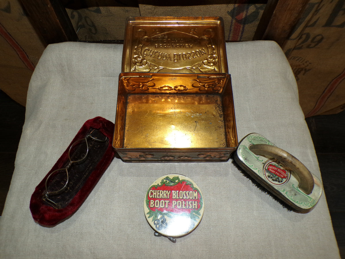 Edwardian Cherry Blossom boot polishing set