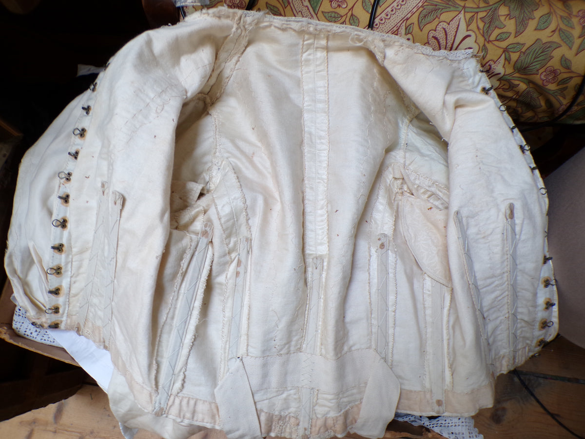 Beautiful silk boned Victorian blouse-jacket. Lined with calico
