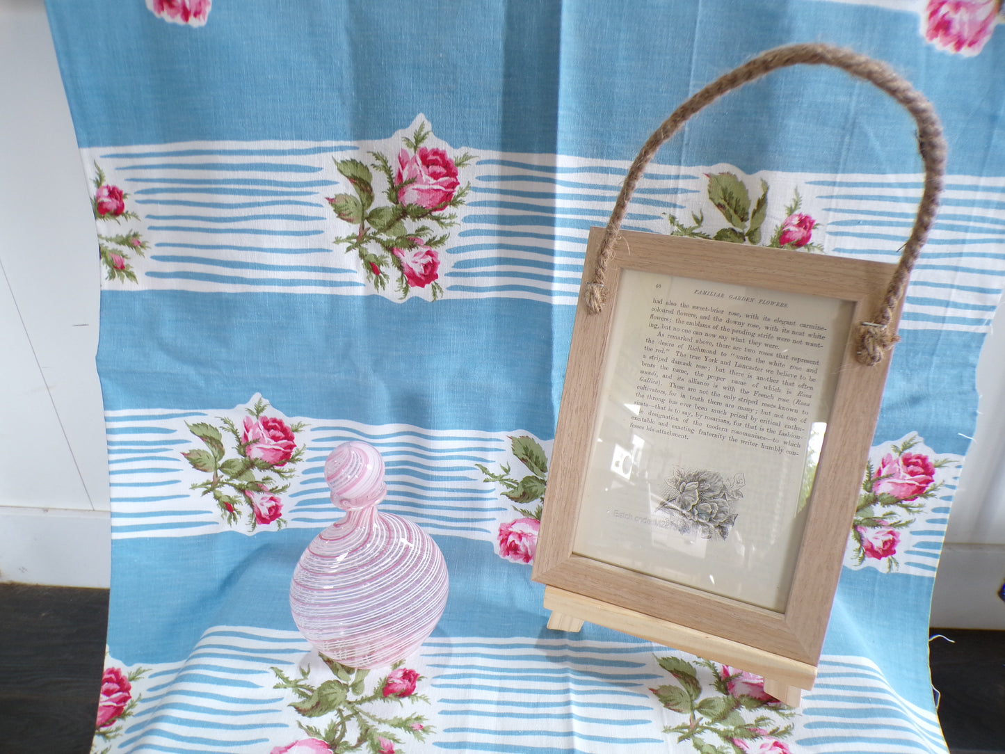 Pretty Edwardian English country flower plates