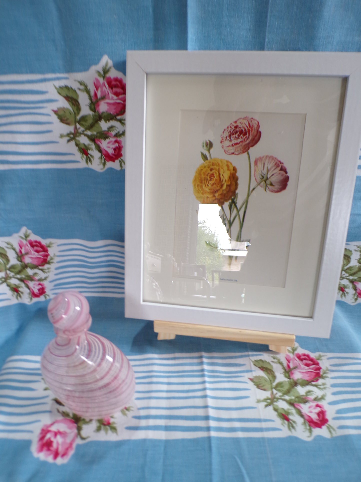 Pretty Edwardian English country flower plates