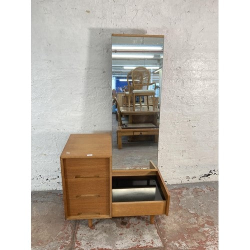 1960s Sylvia and John Reid Stag oak dressing table